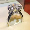 Anelli a grappolo Huitan Creative Flower a forma di zirconia cubica Anelli per donne Bling Iced Out Ladys Ring Anniversary Party Fashion Jewelry240408