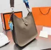 7A wysokiej jakości torba hobo cowhide oryginalna skórzana designerka na ramię torebki torebki crossbody torba luksusowa moda Hasp darmowe szaliki marka pusta list