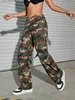 Jeans féminins 2023 femmes camouflage de la mode pantalon de cargaison américain vintage strt v-cut taise impriment pace à jambe large pantalon mujer y240408