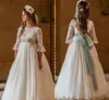 Vintage 3/4 de manga longa Boho Flower Girl Vestes Uma linha Jewel Neck Lace Chiffon Criandler Vestido de Comunhão de Aniversário com Big Bow BC18546