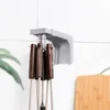 Ganci auto adesivi cucina da cucina a parete gadget gadget accessori per vasca da bagno montato a rotazione multiuso