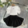 Ensemble de vêtements de créateur de luxe Robe de mode Fashion Girl Brand d'enfant T-shirt de robe à manches moelleuses pour enfants