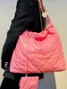 Designer axelpåsar kedja 22 väska kvinnor stor frakt läder hobo 42 cm kopplingspåsar pursar kompositpåse lyxmeddelande handväskor plånbok crossbody handväska