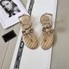 Lady Designer Sandalen Fairy Bow Flip-Flops 2024 Sommer neuer Diamantleder Blume runde Zehen flache Sandalen