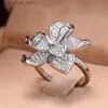 Ringos de cluster Huitan estética em forma de flor-anel de dedo para mulheres luxo pavimentado brilhante zirconia cubic festa de casamento jóias para meninas240408