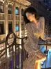 Sıradan Elbiseler Kadın Parti Kulübü Denizkızı Elbise Derin V Yaka Seksi Işık Lüks Niş Doğum Günü Etek Premium Gümüş Glitter Pullar