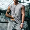 Gym Fitness Hommes Vêtements Vintage Solid Sports Vest Sweat à capuche Camisole sans manches Casual Buttond O Couch Tops 240408