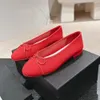 Women Ballet Flats Modemarke Girlst Bowtie Dekor echte Lederschuhe Outdoor Schuhe Neue Damen Kleiderschuhe bequeme Sapato