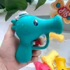 Gunspeelgoed Nieuwe kinderen Water Gun speelgoed Nieuw zomer strand Water Baby Toys Game Party Outdoor Beach Sand Toy Squirt Gun voor Toddlers 240408