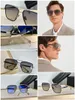 Роскошный дизайн мужчина женский квадратный бокалы Новые дизайнерские дизайнерские дизайнерские бренды мужски солнцезащитные очки Стильные металлические винтажные открытые вождения Lentes de Sol Seal Shades Sunglass Sunglass