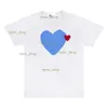 Gioca alla moda da uomo Play Thirt Designer Red Heart Comme Casual Women Shirts des Badge Garcons High Quanlity Tshirts Cotton ricamo con cappuccio Play Boy Playground 344