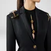 Galcaur Streetwear Coat voor vrouwelijk patchwork metalen speld gesp hekel kraag lange mouw hoge taille afslank damesjas 240325