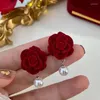 Kolczyki stadnowe eleganckie wino czerwone targi kwiat perły dla kobiet w stylu vintage Hongkong Velvet Heart Earring Rok Biżuteria