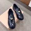 Mais recentes sapatos de vestido de grife de qualidade superior clássico padrão de cristal feminino mudo mocassins de verão