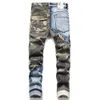 Frühlings- und Herbst Camouflage Patchwork Farbe Blockierer kleiner Beinjeans mit Herrenfellkante kontrastierende Farbe Trendy Casual Minimalist Patch Bettar Hosen