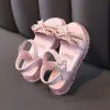 Sneakers ulknn flickor självlysande sandaler småbarnskor barn nonslip sommarstrand barn sandaler bow pärla prinsessor skor rosa 28y