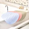 Tapis de bain MATIQUES MATIQUE ROUND MATE DE DOUCHE ANTI-SLIP avec massage des trou de vidange au milieu pour étage de salle de bain