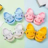 Slipper Kinderhai Slipper Summer Jungen Garten Schuhe lustige Cartoon Wolkenschuhe Kinder atmungsaktive Sandalen Baby Kleinkind Flip Flops 240408