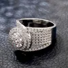 Ringos de cluster Huitan lindos anéis de noivado de casamento para mulheres design de moda moderna design cúbico zircônia feminina anéis