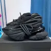 Man skor nya mode sneakers designer tjocksolade skor ufo sci-fi kulform form regnbågfärgade män och kvinnor lyxdesigner sneakers 35-46