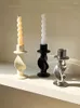 キャンドルホルダーツイストスパイラル樹脂キャンドルスティックの装飾レトロフレンチキャンドラブラデコラシオンホーガルホルダーダイニングテーブルの装飾