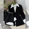 Herbst 2024 gefälschter zweiteiliger Anzug Jacke Top halbe Rock Shorts Wide Leg Short Hosen Set Y2K Black Blazers Shirts 240325