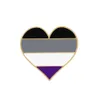 LGBT czarny szary biały fioletowa tęczowa flaga sercowa broszka urocze filmy anime Gry Hard Enomel Pins Zbieraj metalową kreskówkę broszkową plecak worka na czapkę kołnierzowe odznaki klapy