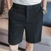 Shorts da uomo estate sottile bianco dritto in stile coreano business di moda solido abita da cielo casual maschio maschio