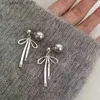 Charme Boucles d'oreilles de goujon de perle de perle gris simple