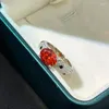 Rings de cluster de alta qualidade pura 925 Sterling Silver Trend Jewelry Ladies All Stone Red Shiny Requintado anel manchado