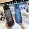 Бутылки с водой 780 мл матовая пластиковая чашка пить