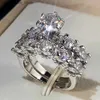 Cluster Rings Huitan Sparkling Round Cubic Zirconia Set Rings for Women Engagement Wedding Party Fashion Female 2PC Finger Accessories Jewelry240408