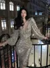 Sıradan Elbiseler Kadın Parti Kulübü Denizkızı Elbise Derin V Yaka Seksi Işık Lüks Niş Doğum Günü Etek Premium Gümüş Glitter Pullar