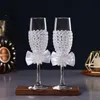 Dwa wykwintne okulary imprezowe materiały ślubne Ślubne szampanowe wina Piękna sukienka 240408
