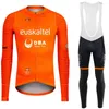 Set da corsa Euskaltel DBA Team DBA Ciclaggio Orange Cicling Bicella a maniche lunghe con pantaloni per bavaglini Ropa Ciclismo