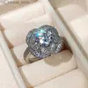Pierścienie klastra Huitan Unikalny projekt ślubny obrączka kobiety w kształcie kwiatów impreza luksusowy palec pierścionek palec ładny prezent biżuteria 240408