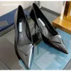 Dress Shoes Luxury Brands 2024 Designer Sandaal Hoge hakken Lage hak Zwart geborsteld Leather Slingback Pumps Zwart Wit Patent Leer 35-40 Modeschoenen 346746667
