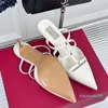 15A Designer Femme Femme Pointed High Talon Sandales Trois Strap Slipper Silde Rivet Shape Buckle's Sexy Wedding Wedding Party Chaussures en cuir authentique Chaussures en cuir 35-42