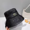 Diseñador de sombrero de cubo Hombo ancho de sombreros anchos diseñadores de mujeres algodón de algodón joven con gorra de ida y vuelta de protección solar de ida