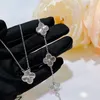 Nuovi orecchini braccialetti di bracciale a ciondolo a ciondolo di fiore di lusso in acciaio inossidabile in acciaio inossidabile set per le donne regalo di Natale