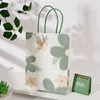 Present Wrap Stobag Gripper Bag Kraft Paper Packaging Påsar Inslagsblommor Candy Snack Birthday Kids Party Wedding Decoration Suppily