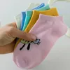 5 paires de chaussettes de bateau pour femmes, chat mignon de chaussettes courtes confortables et respirantes, odeurs et chaussettes à la cheville à basse sueur de la sueur