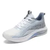 2024 scarpe da corsa in vendita calda scarpe da ginnastica per uomini scarpe da donna scarpe all'aperto di dimensioni sportive estive 36-45 blu arancione nero grigio bianco