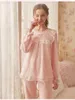 Vêtements à domicile Pyjamas d'hiver Femmes Pyjama vintage Définit des vêtements de nuit confortables pyjamas doux Coral Fleece