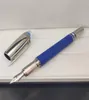 Blue Crystal Head Fountain Pen Högkvalitativ klassisk metallfat med serienummer Lyxigt torrt bläck Skrivande Smoth Office Suppliegi3803932