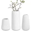 Vases 3PCS Vase en céramique Ensemble pour ornement de fleurs décoratifs Minimaliste de la ferme blanche à la maison moderne décor