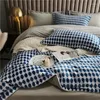 Bettwäsche-Sets High-End-Set mit Garnfärben Jacquard Velvet, um warme einfache Bettdecke mit vierköpfigem Bett Leinen Luxus zu halten