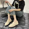 Повседневная обувь Summer Walk Loafers Women Flat Shoes khaki Замшевая кожаная кисточка металлическая локома на тапочках мулы вождения обуви причинно -мукасины T240409