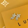 Kolczyki luksusowe złoto srebrne kolczyki luksusowe projektant marki z koniczyścią projekt romantyczny prezent na prezent wysokiej jakości pudełko na kolczyk biżuterii