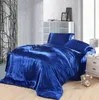 Capas de edredão azul royal Conjunto de roupas de cama cetim de seda California king size queen size completa gêmea equipada com lenha de cama doona 5pcs493441709